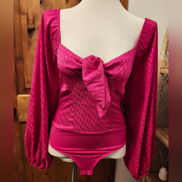 NWT Express Hot Pink Satin Jacquard Tie Front Bodysuit sz Small - Picture 6 of 6